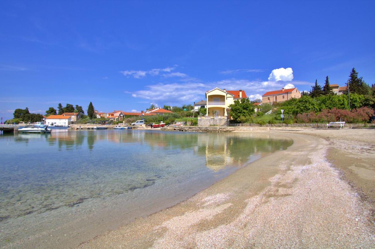 Sunshine Place By The Beach Lukoran Exterior photo