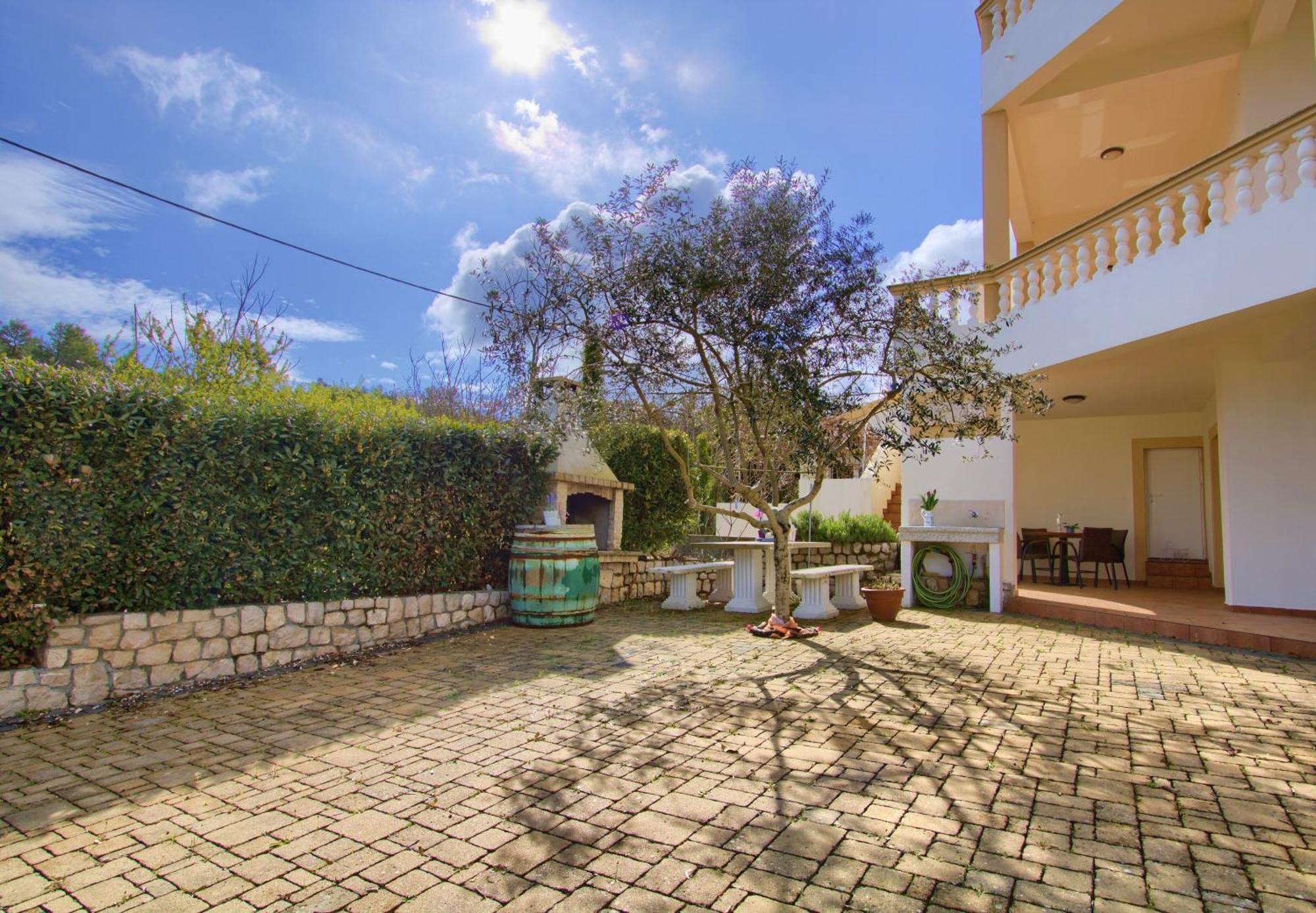 Sunshine Place By The Beach Lukoran Exterior photo