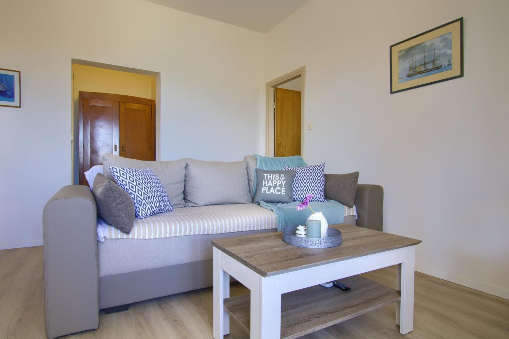 Sunshine Place By The Beach Lukoran Room photo